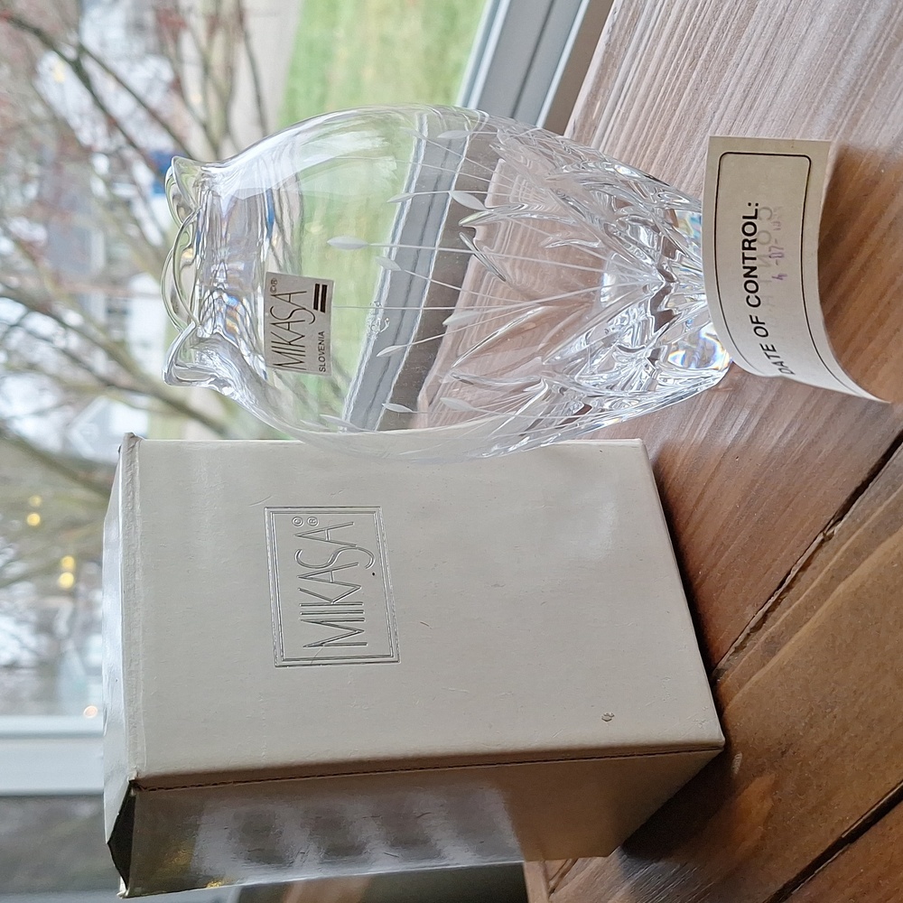 NWT Vintage Mikasa Petite Points 5" Floral Vase